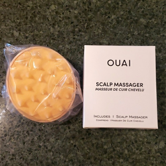 SOLD on M.......OUAI Scalp Massager. New, in original box. Scrubber, exfoliator - Picture 2 of 9